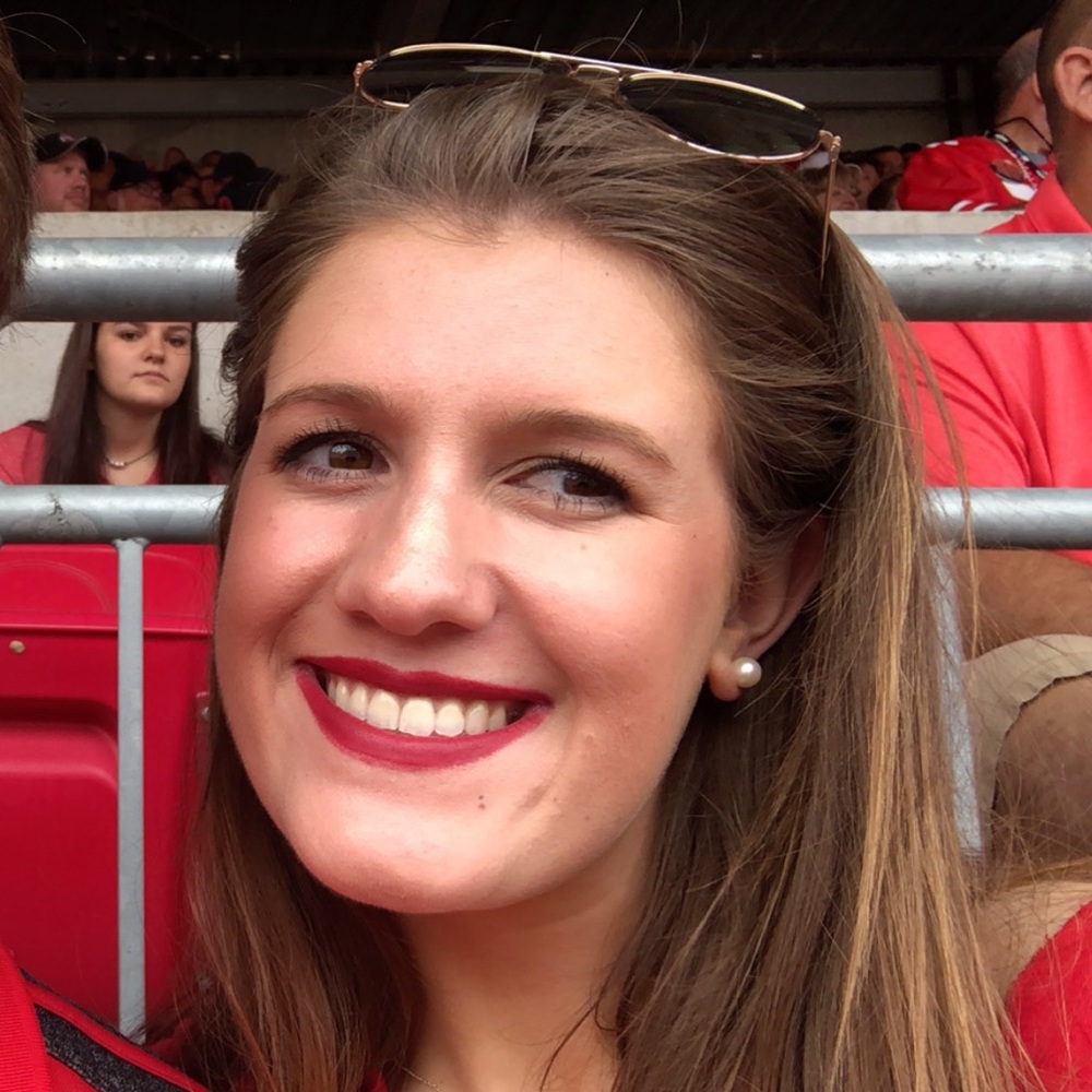Meet your Posher, Alyssa